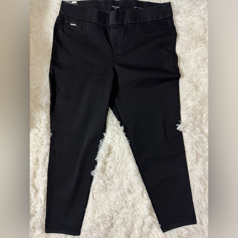 Nine West NWT Heidi Pull-On Crop Yoga Stretch Black Pants Plus Size 16